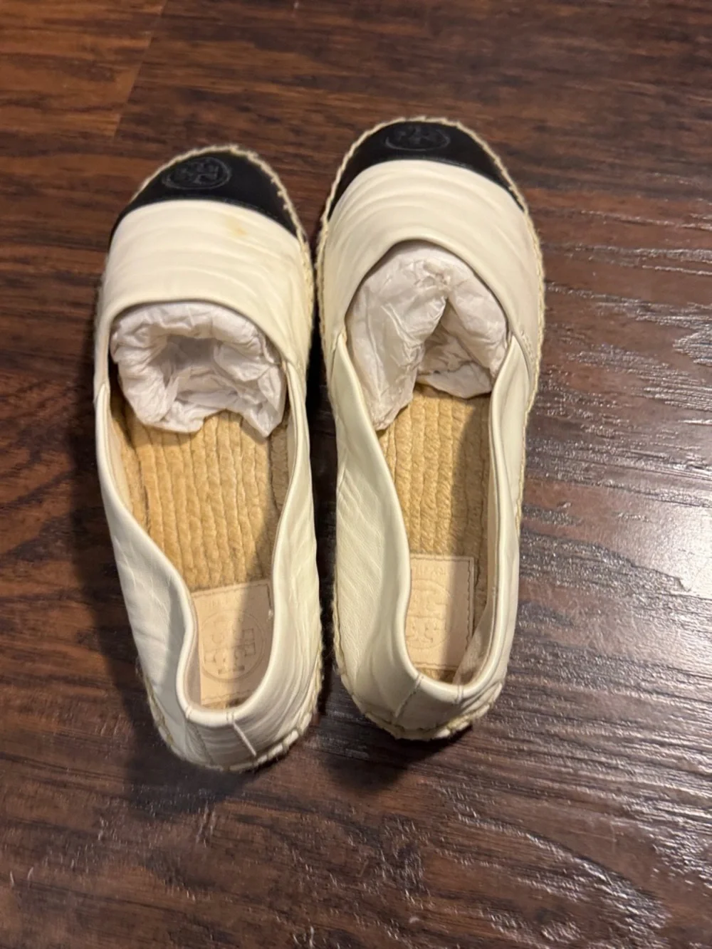 Tory Burch Cream Leather Espadrilles with Black Cap Toe Logo